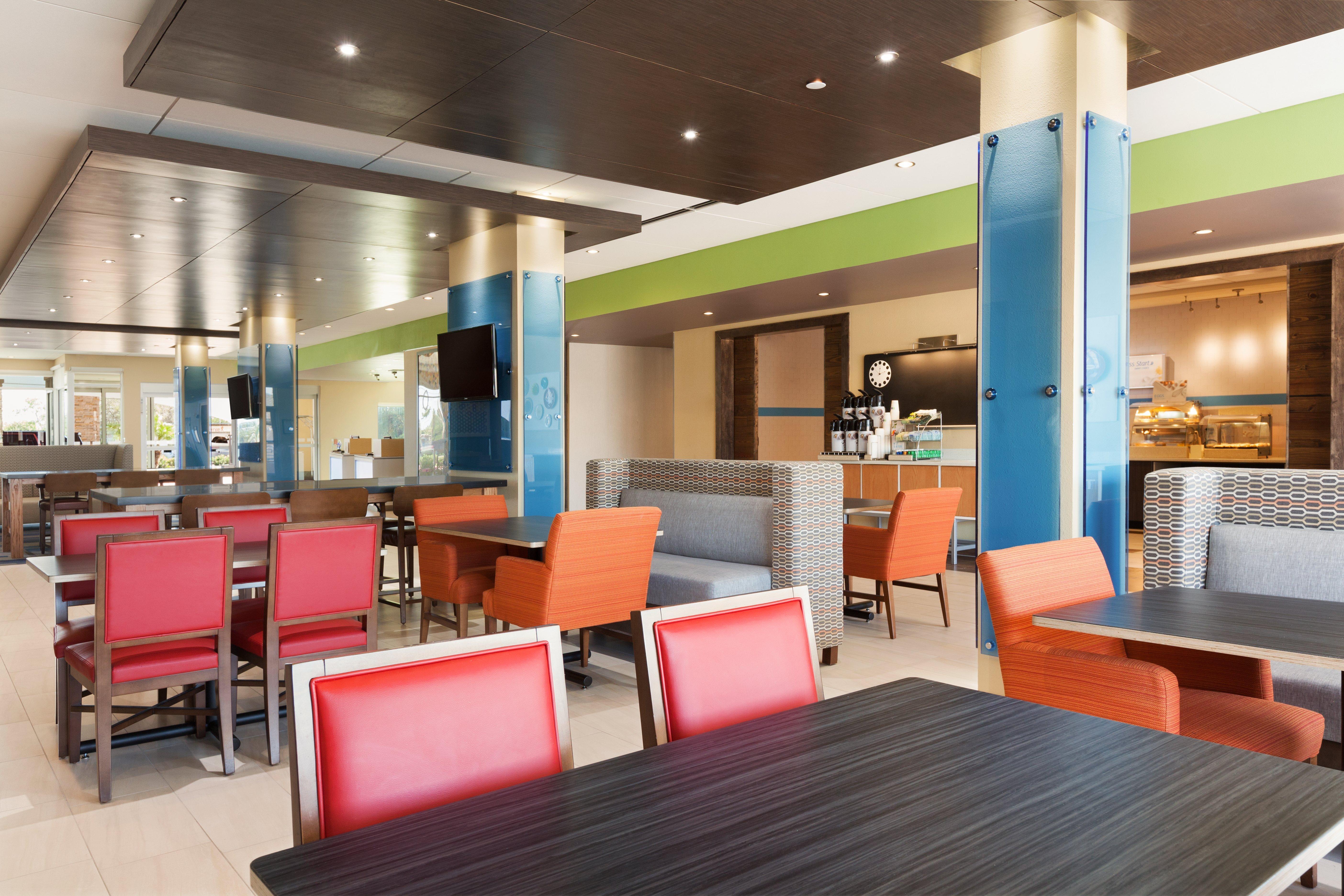 Holiday Inn Express & Suites Edinburg- Mcallen Area By Ihg Экстерьер фото